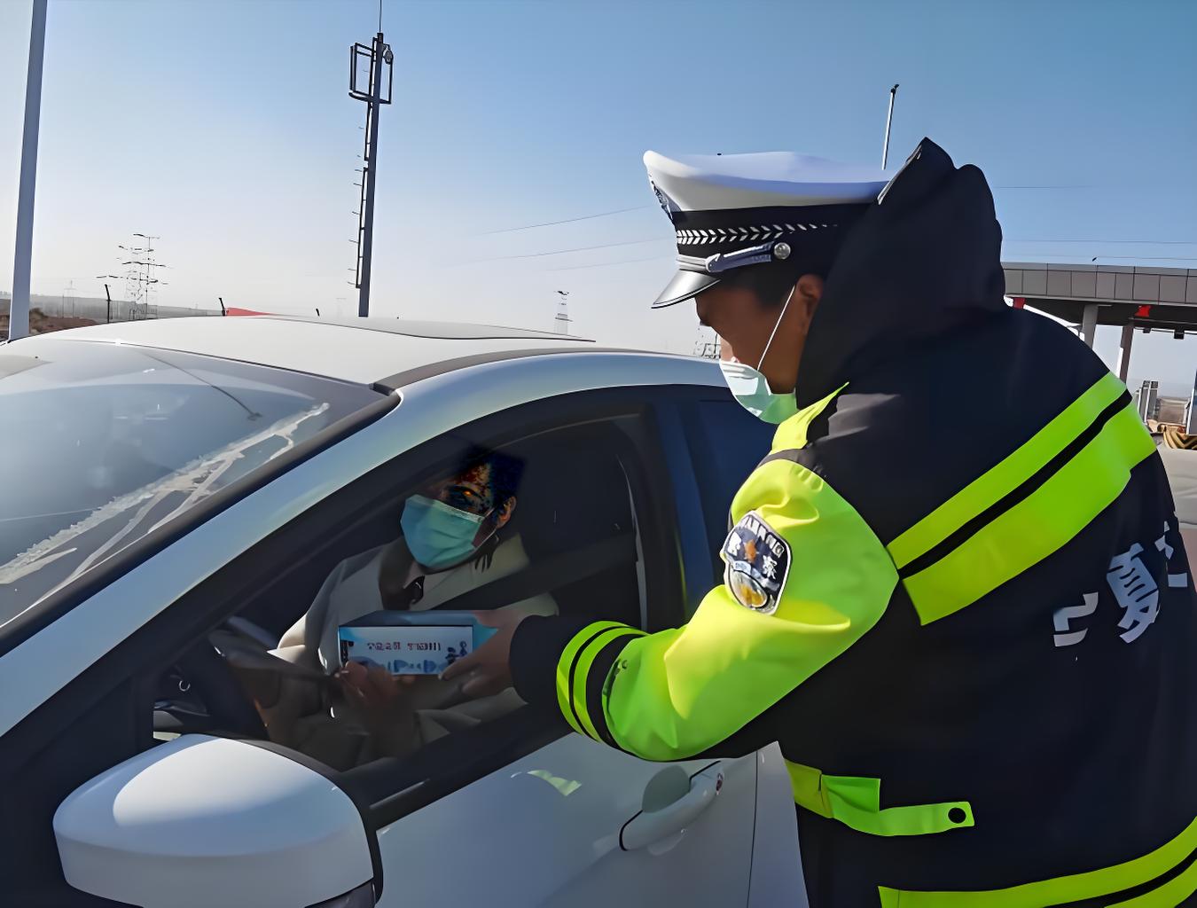 反光勞保服的核心材質解析