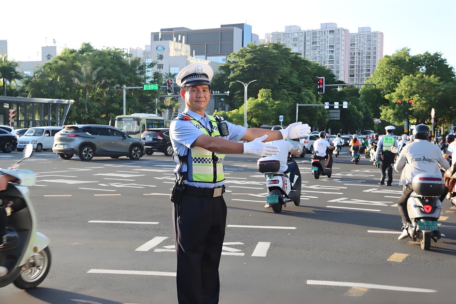 簡單款魚尾網反光背心：守護安全的多面手