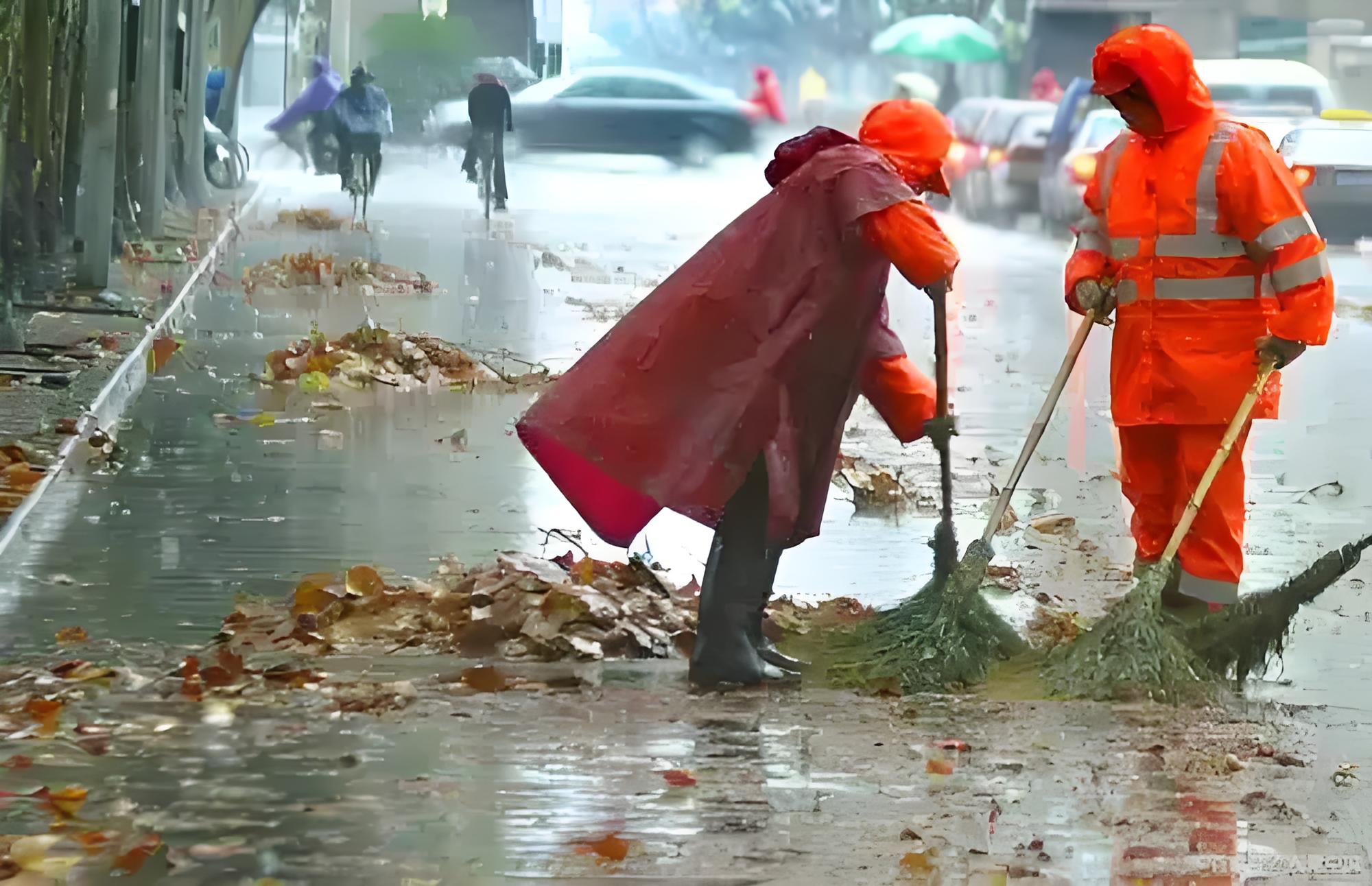選擇合適環衛反光雨衣的重要性：守護環衛工的安全防線